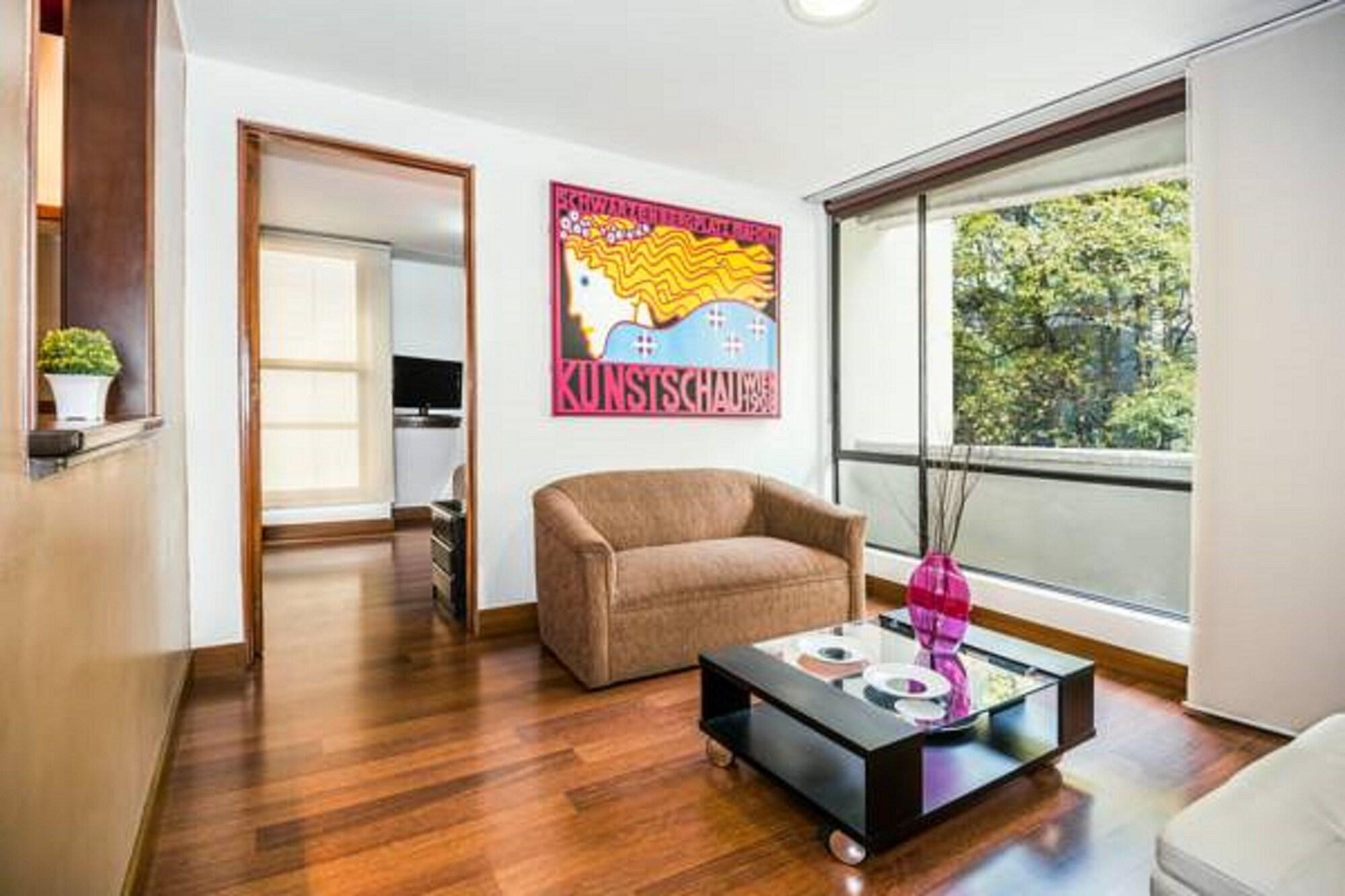 Lloyds Apartasuites Parque 93 Bogota Bagian luar foto