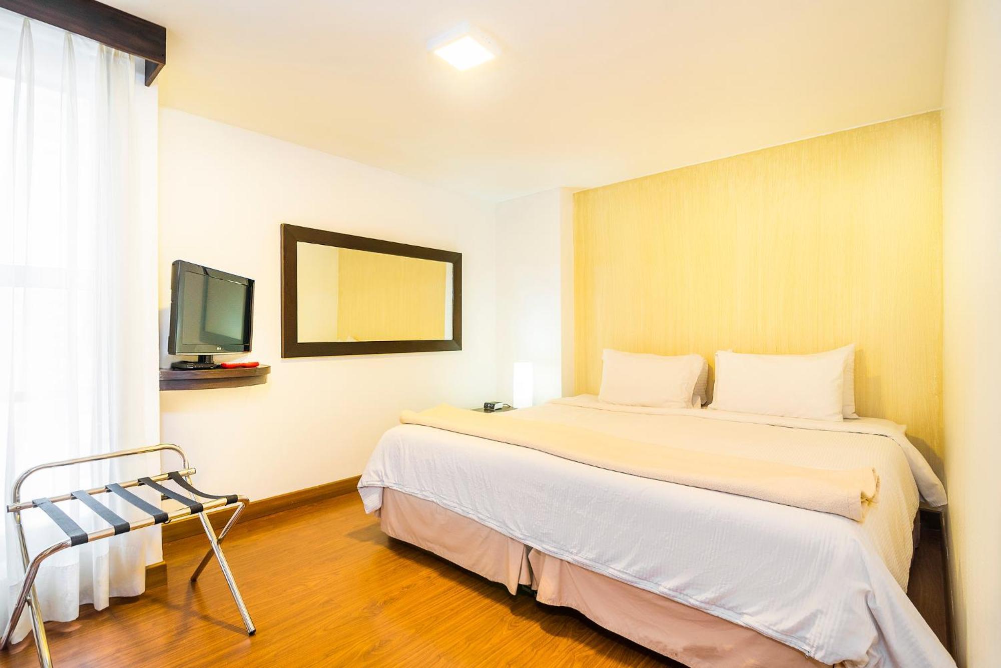 Lloyds Apartasuites Parque 93 Bogota Bagian luar foto