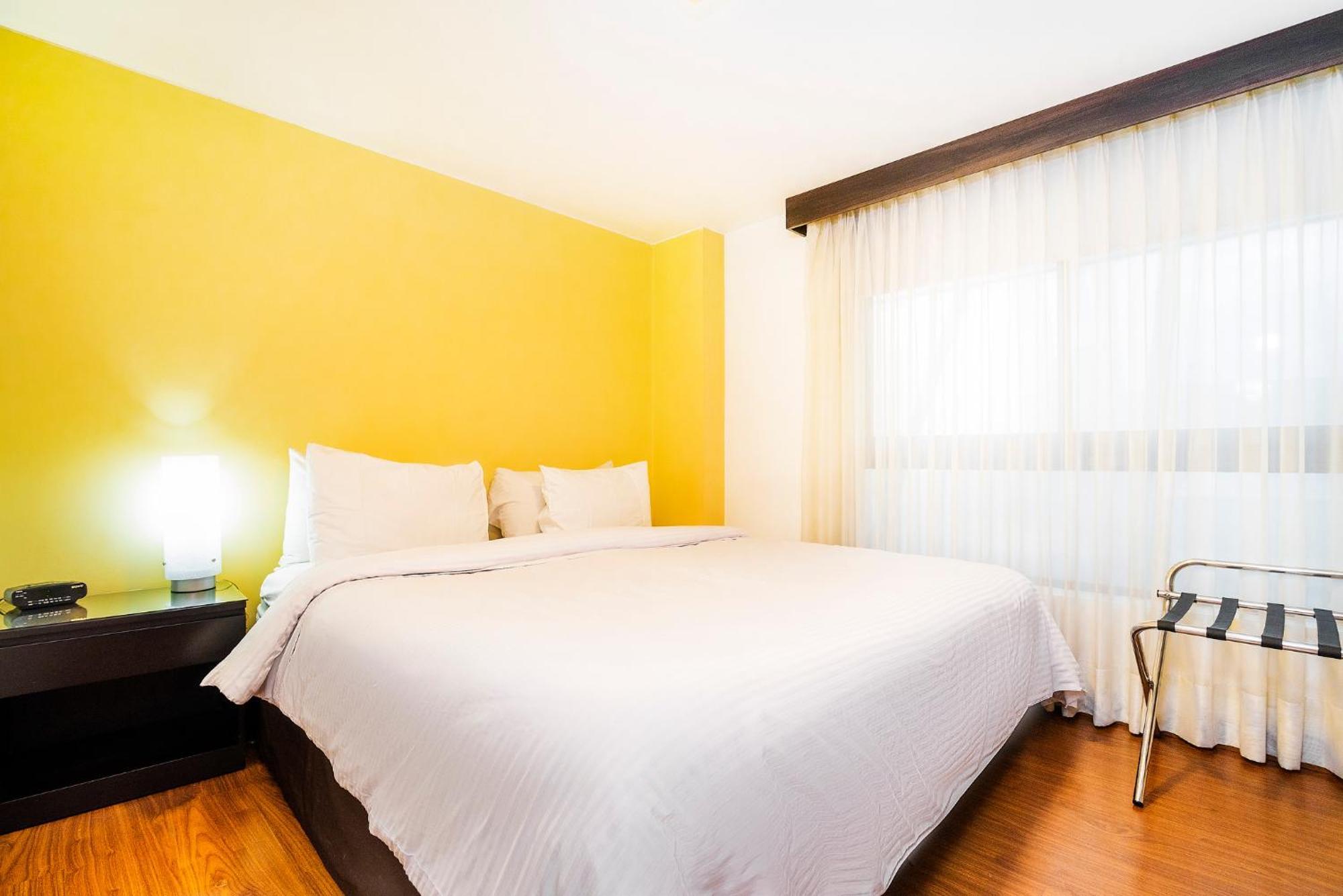 Lloyds Apartasuites Parque 93 Bogota Bagian luar foto