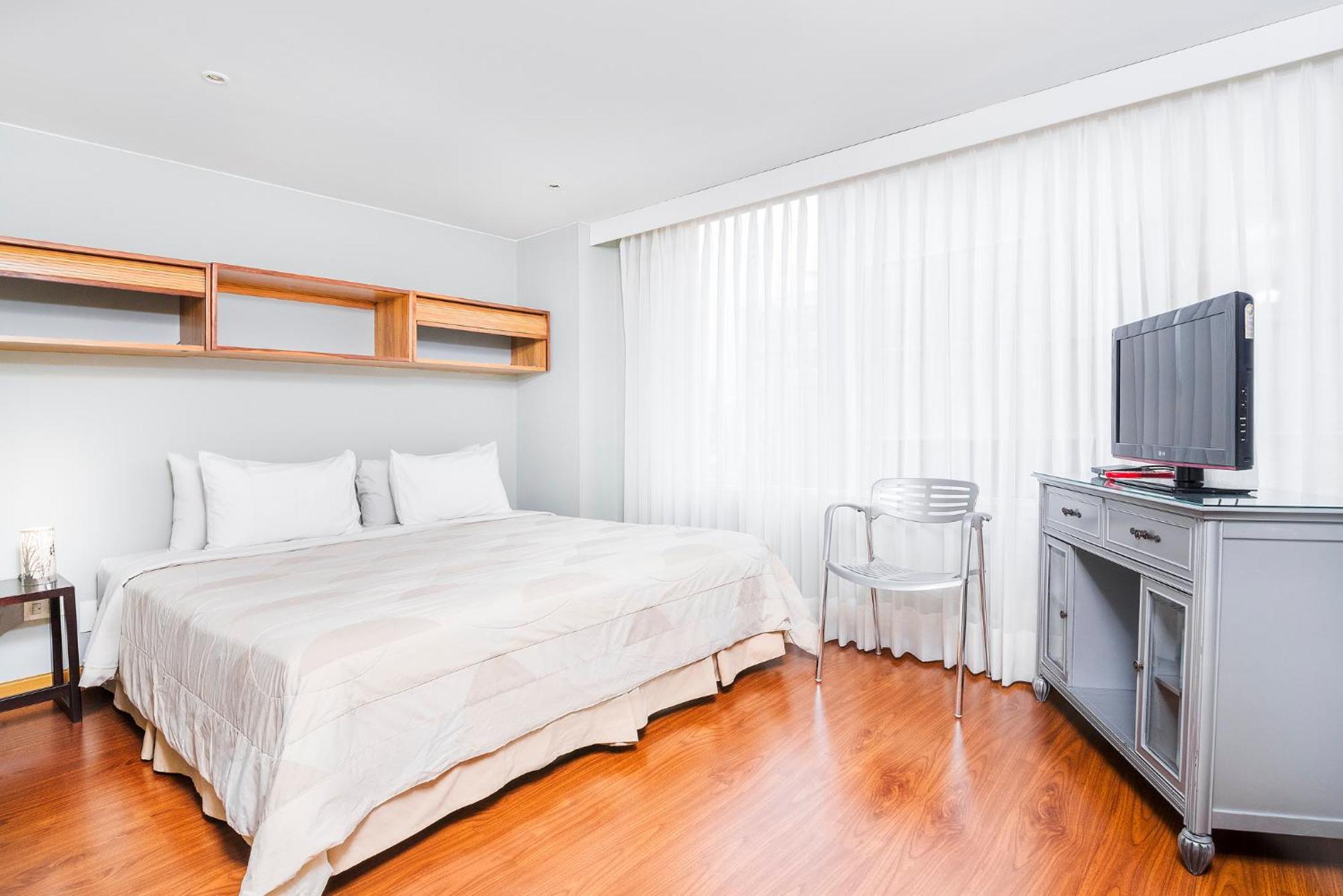 Lloyds Apartasuites Parque 93 Bogota Bagian luar foto