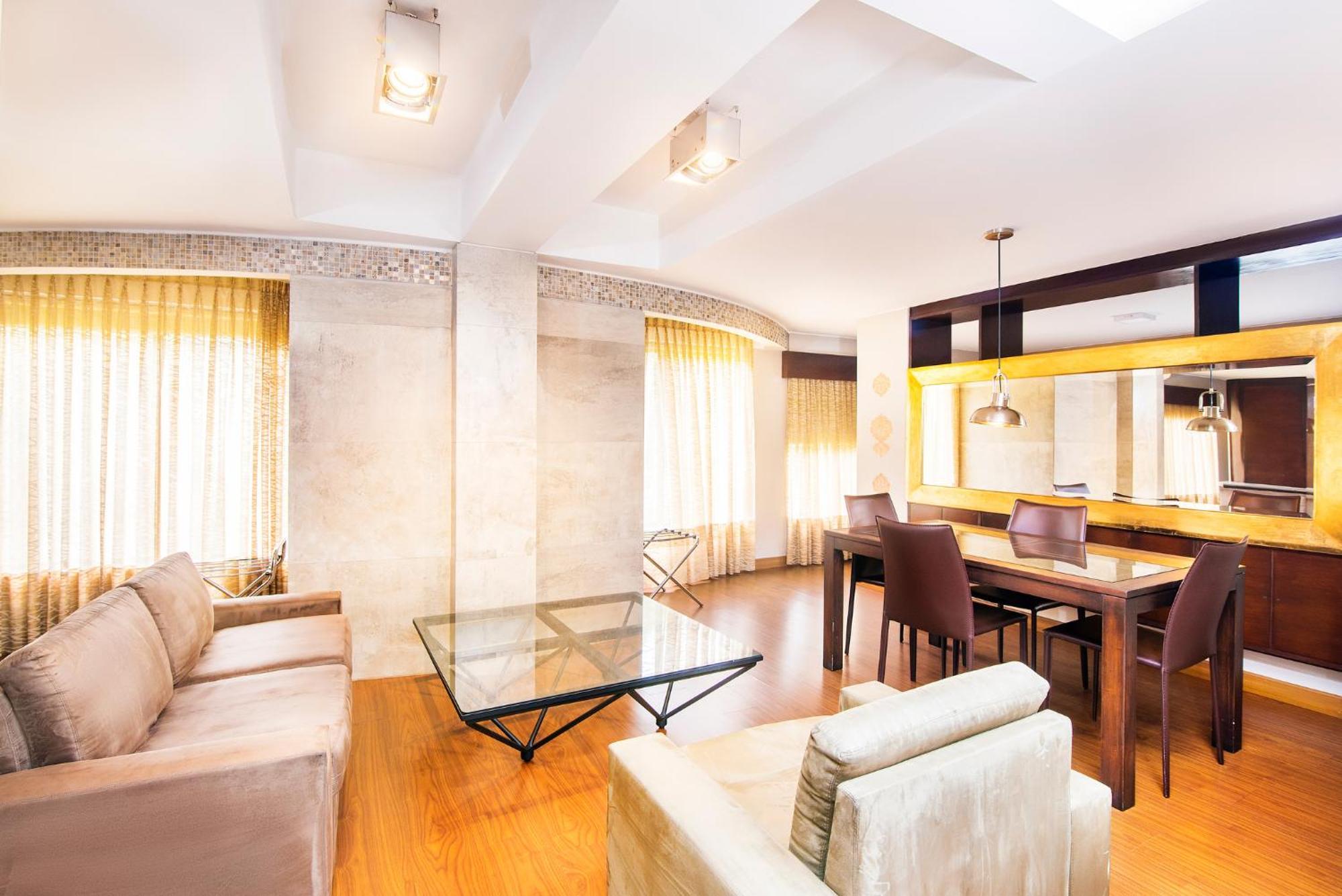 Lloyds Apartasuites Parque 93 Bogota Bagian luar foto