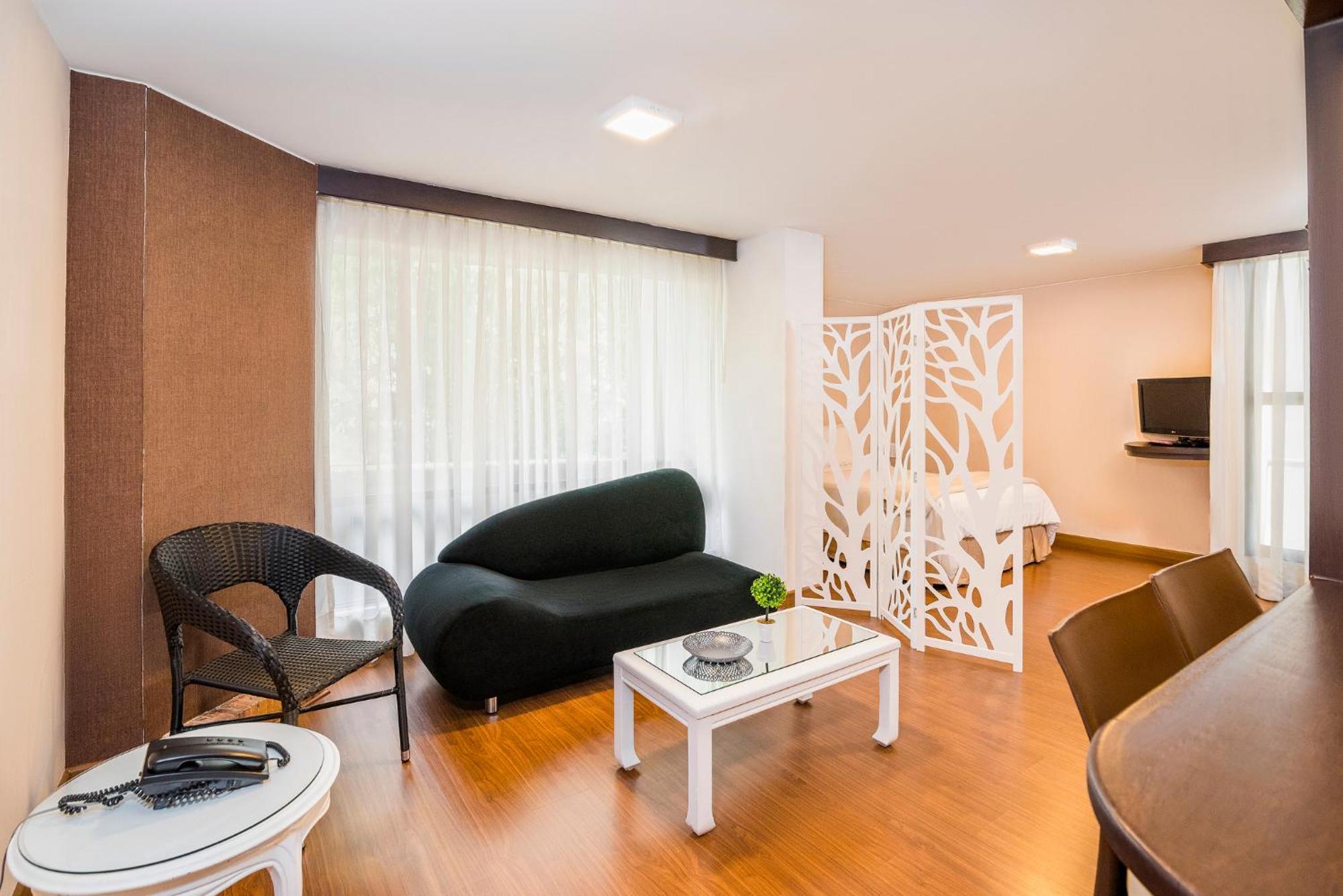 Lloyds Apartasuites Parque 93 Bogota Bagian luar foto