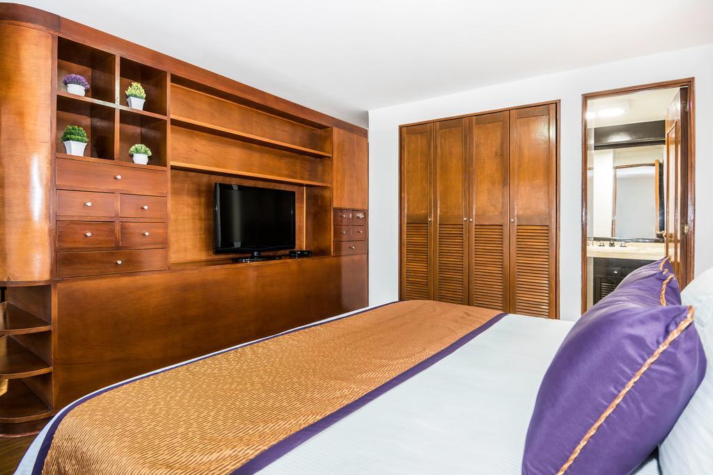 Lloyds Apartasuites Parque 93 Bogota Bagian luar foto